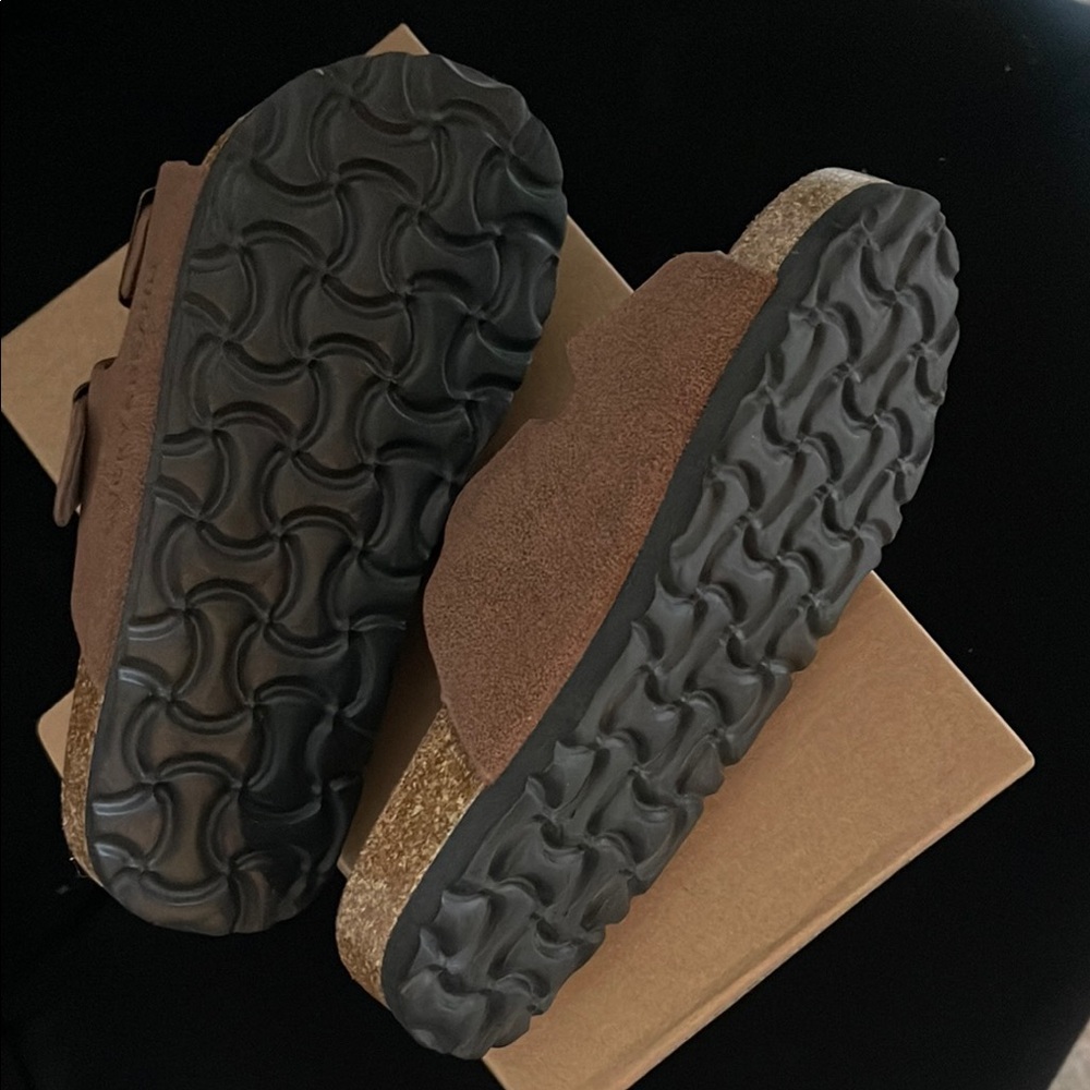 Lucky Brand Tan Sandals Comfortable Leather Footwear size 13 girls - Picture 5 of 6